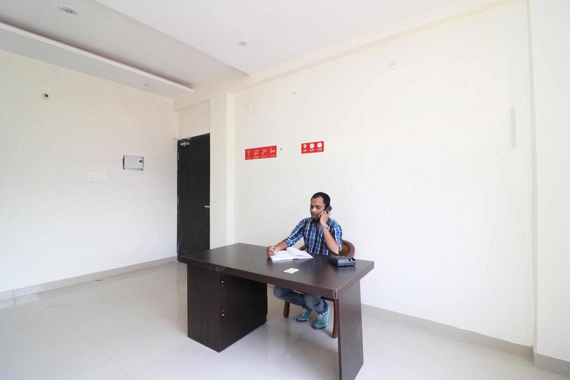 Oyo Flagship 27941 Sangam Darshan Prayagraj Exterior photo
